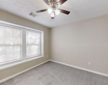 2415 Montana Blue Drive - Photo Thumbnail 12