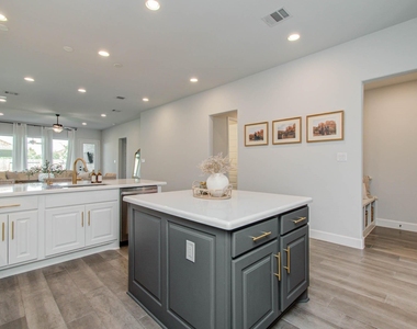 20810 Clydesdale Post Road - Photo Thumbnail 8