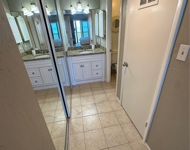 26370 Hickory Boulevard - Photo Thumbnail 17