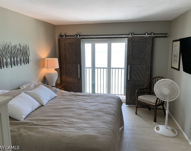 26370 Hickory Boulevard - Photo Thumbnail 4