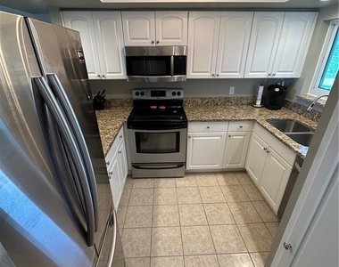26370 Hickory Boulevard - Photo Thumbnail 11