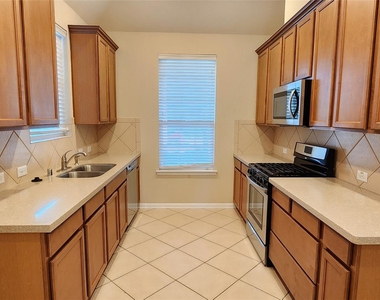 24502 Carlton Springs Lane - Photo Thumbnail 4