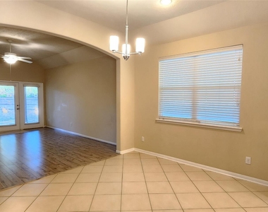 24502 Carlton Springs Lane - Photo Thumbnail 7
