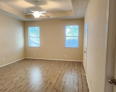 24502 Carlton Springs Lane - Photo Thumbnail 13