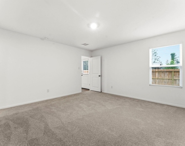 18716 Loom Dr - Photo Thumbnail 13