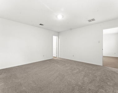 18716 Loom Dr - Photo Thumbnail 14
