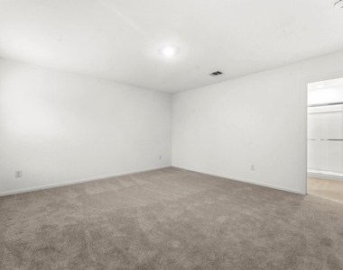 18716 Loom Dr - Photo Thumbnail 12