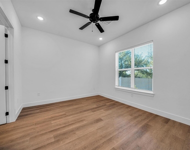1601-615 Mustang Drive - Photo Thumbnail 11