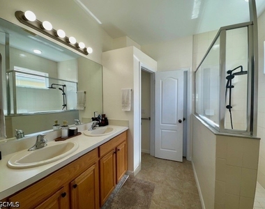2430 Verdmont Court - Photo Thumbnail 15