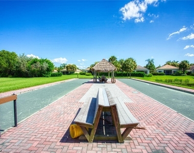 2430 Verdmont Court - Photo Thumbnail 8