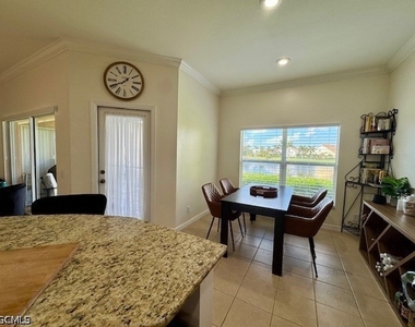 2430 Verdmont Court - Photo Thumbnail 11