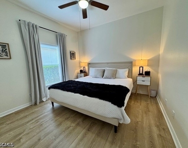 2430 Verdmont Court - Photo Thumbnail 16