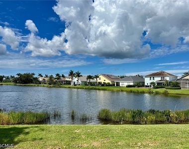 2430 Verdmont Court - Photo Thumbnail 5