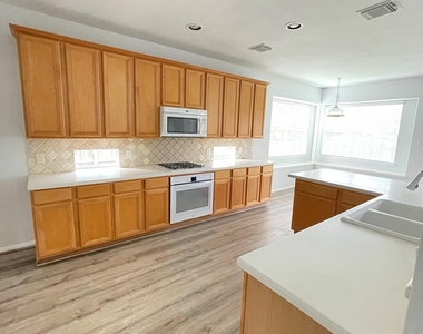 1322 Town Moor Court - Photo Thumbnail 11