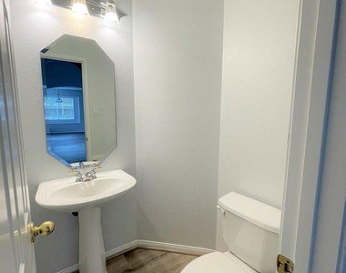 1322 Town Moor Court - Photo Thumbnail 16