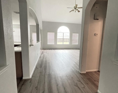 1322 Town Moor Court - Photo Thumbnail 5
