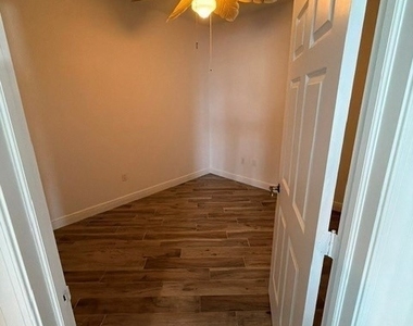 2743 1st Street - Photo Thumbnail 21