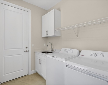 2701 Nw 11th Street - Photo Thumbnail 36