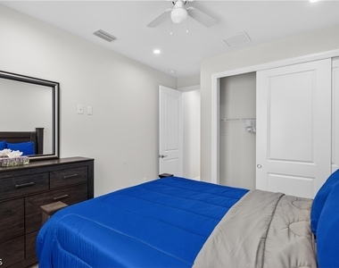 2701 Nw 11th Street - Photo Thumbnail 28