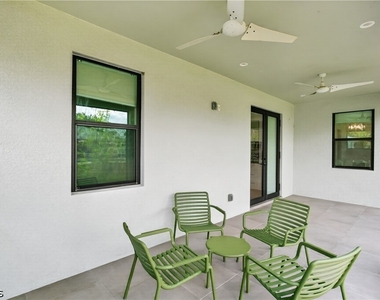 2701 Nw 11th Street - Photo Thumbnail 16