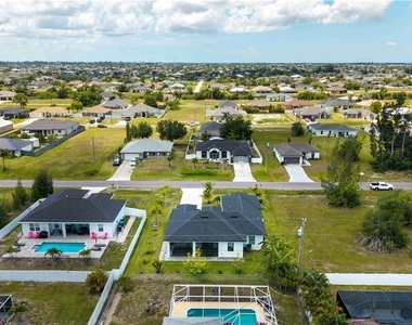 2701 Nw 11th Street - Photo Thumbnail 18