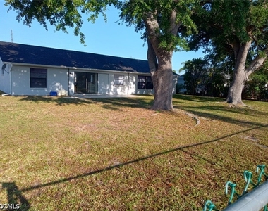 159 Se Santa Barbara Place - Photo Thumbnail 9