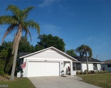 159 Se Santa Barbara Place - Photo Thumbnail 1