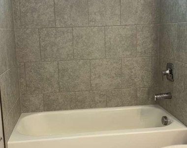 460 Westchester Drive - Photo Thumbnail 14
