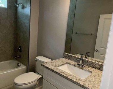 460 Westchester Drive - Photo Thumbnail 11