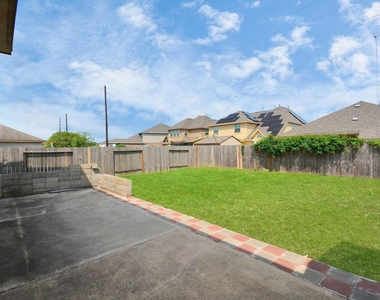 3210 Aldridge Drive - Photo Thumbnail 36