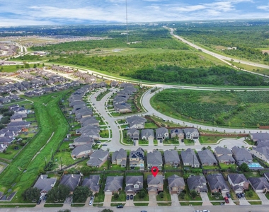 3210 Aldridge Drive - Photo Thumbnail 3