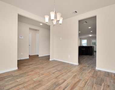 3210 Aldridge Drive - Photo Thumbnail 8