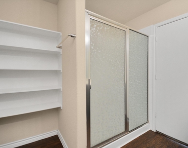 3210 Aldridge Drive - Photo Thumbnail 22
