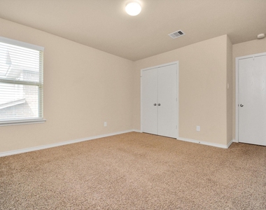 3210 Aldridge Drive - Photo Thumbnail 33