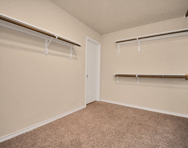 3210 Aldridge Drive - Photo Thumbnail 24
