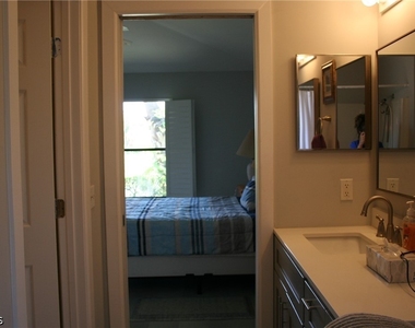 15472 Admiralty Circle - Photo Thumbnail 28