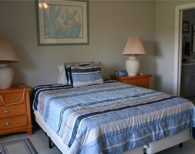 15472 Admiralty Circle - Photo Thumbnail 22