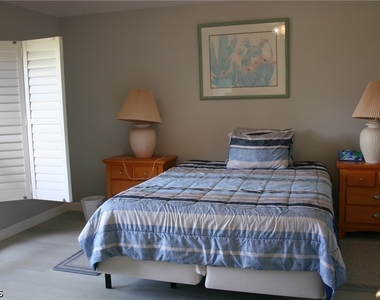 15472 Admiralty Circle - Photo Thumbnail 20