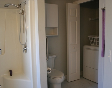 15472 Admiralty Circle - Photo Thumbnail 24