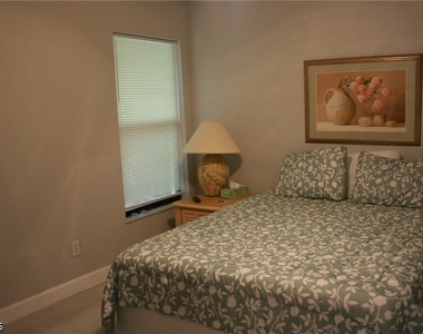 15472 Admiralty Circle - Photo Thumbnail 29