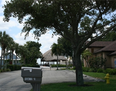 15472 Admiralty Circle - Photo Thumbnail 1