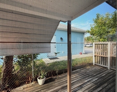5423 9th Avenue - Photo Thumbnail 9