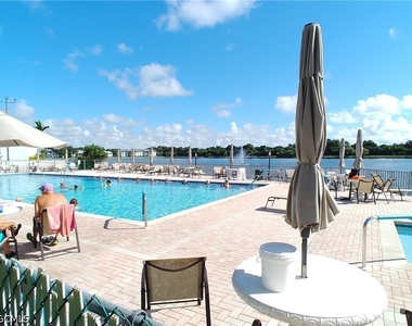 9950 Sailview Court - Photo Thumbnail 14