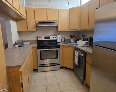 9950 Sailview Court - Photo Thumbnail 6