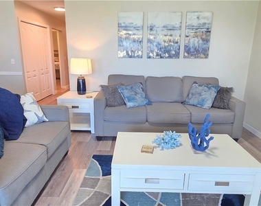 16635 Lake Circle Drive - Photo Thumbnail 23