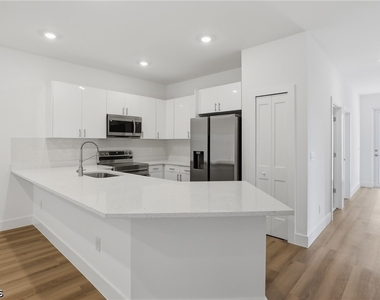 4710 27th Street Sw - Photo Thumbnail 6