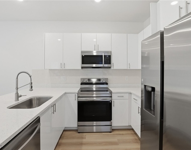 4710 27th Street Sw - Photo Thumbnail 7