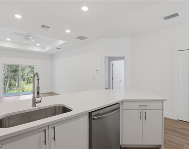 4708 27th Street Sw - Photo Thumbnail 16