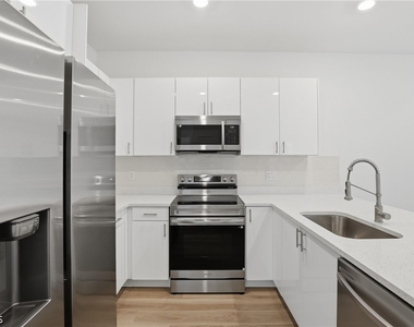 4708 27th Street Sw - Photo Thumbnail 8