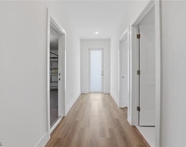 4708 27th Street Sw - Photo Thumbnail 5